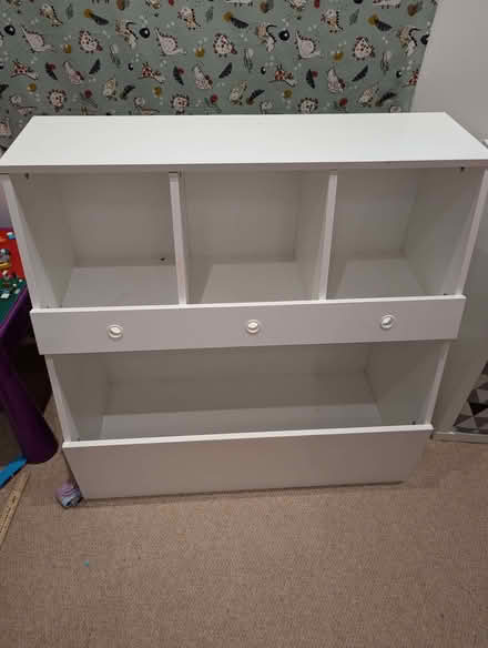Photo of free White shelving unit (Canonbury N1) #1