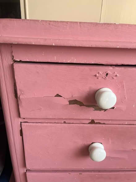 Photo of free Chest of drawers (SW19) #2