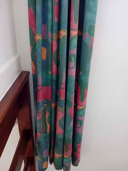 Photo of free 1 long abstract coloured curtain (Dunchurch CV22) #1