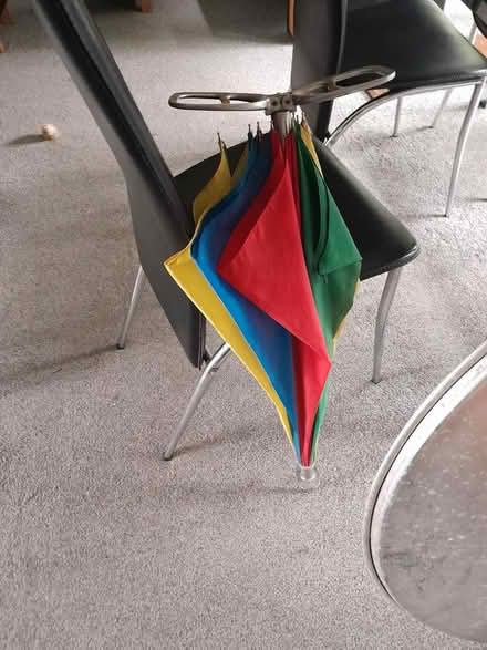 Photo of free seat/umbrella (St Austell) #1