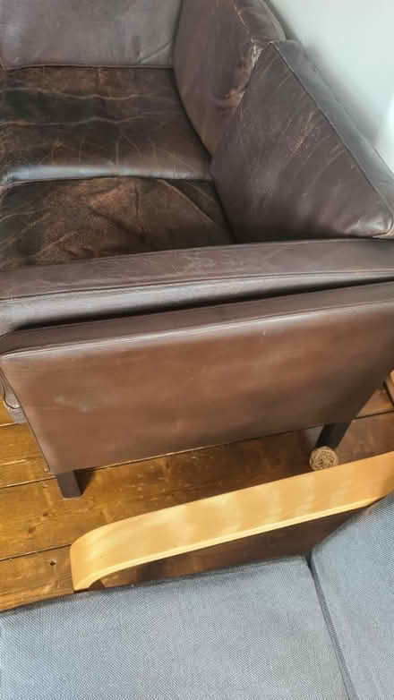 Photo of free Leather Sofa (Eastbourne) #4