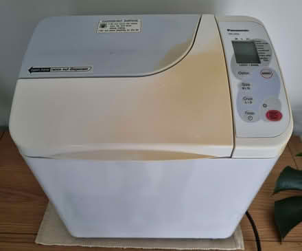 Photo of free Panasonic SD-253 Automatic Breadmaker (Aston Clinton HP22) #3