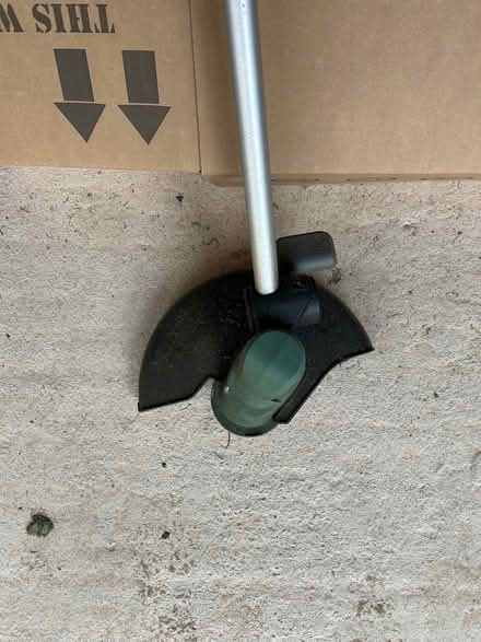 Photo of free Bosch Universal GrassCutter - needs battery&charger (Kendal LA9) #1