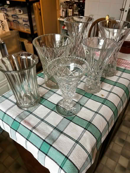 Photo of free Crystal vases (Marford LL12) #4