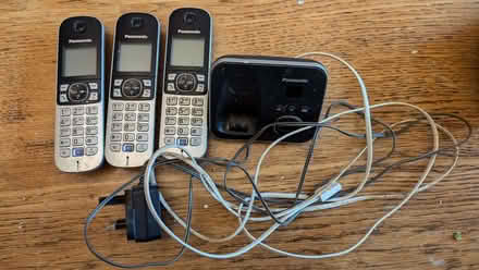 Photo of free Wireless home phones (3) (Cutteslowe OX2) #1