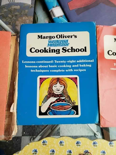 Photo of free vintage (kitschy!) recipe books (Greektown) #2