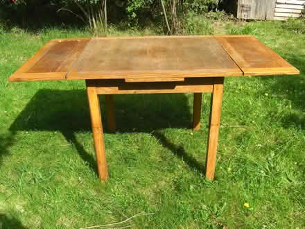 Photo of free table (Langley Slough SL3) #1