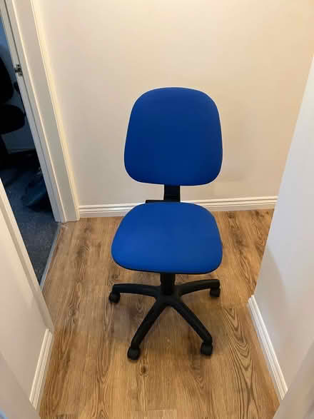 Photo of free Height adjustable chair (Lower Earley) #1