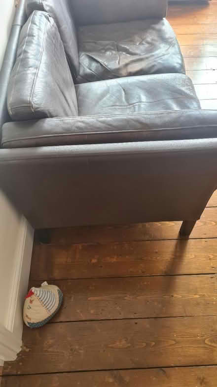 Photo of free Leather Sofa (Eastbourne) #2