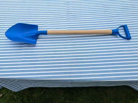 Photo of free Spade for sandpits and sandcastles (Fleetville AL1) #1