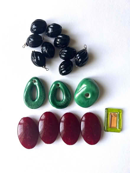 Photo of free Small selection of beads (SE10 near Deptford Bridge DLR) #1