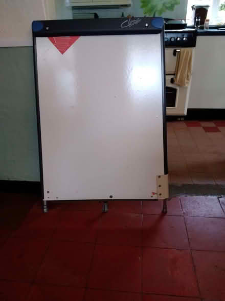 Photo of free Flip chart stand (Carmel LL54) #2