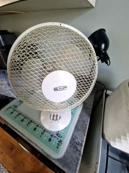 Photo of free 9inch desk fan (Stockport SK3) #2