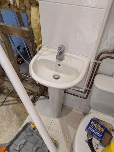 Photo of free Pedestal basin/sink and tap (Eastcote Village HA5) #1