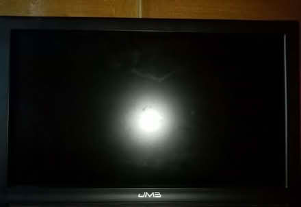 Photo of free 18" screen (Littleover DE23) #1