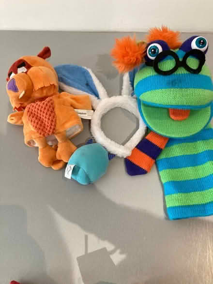 Photo of free Hand Puppets (Dickens heath B90) #1