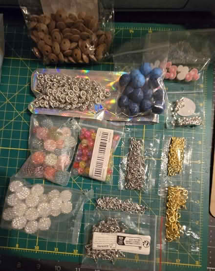 Photo of free Jewelry item maker (10458 bronx) #1