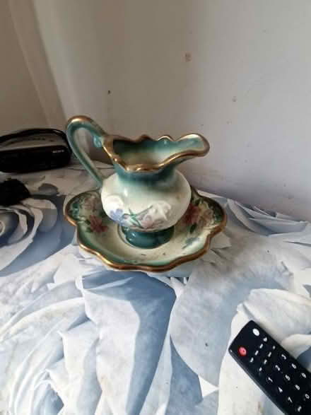 Photo of free Matching ceramic ( I think ) decor (Stockport SK3) #1