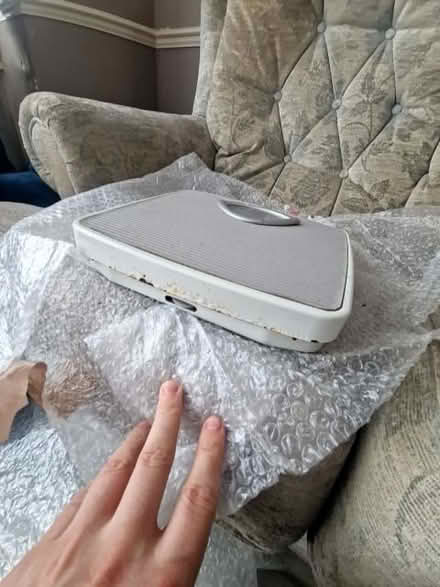 Photo of free Weighing scales (Stockport SK3) #2