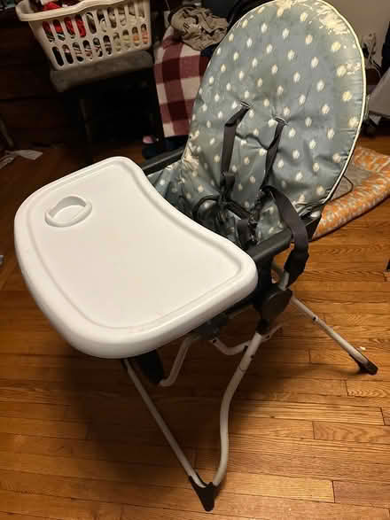 Photo of free High chair (Ansonia near Griffin) #1