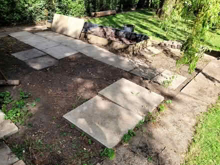 Photo of free Concrete slabs - various sizes (Le24fg) #1