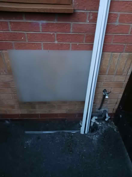 Photo of free Shower screen (Morley DE21) #2