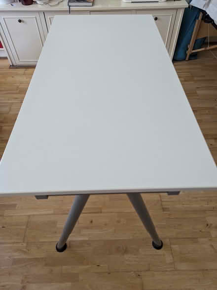 Photo of free IKEA desk with extendable legs (South Hampstead, NW6) #2