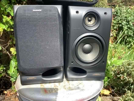 Photo of free Sony. Speakers (Wolverhampton WV14) #2