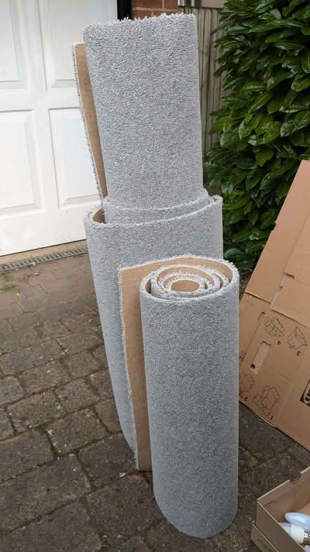 Photo of free Heather-coloured carpet scraps (Dean Court OX2) #1