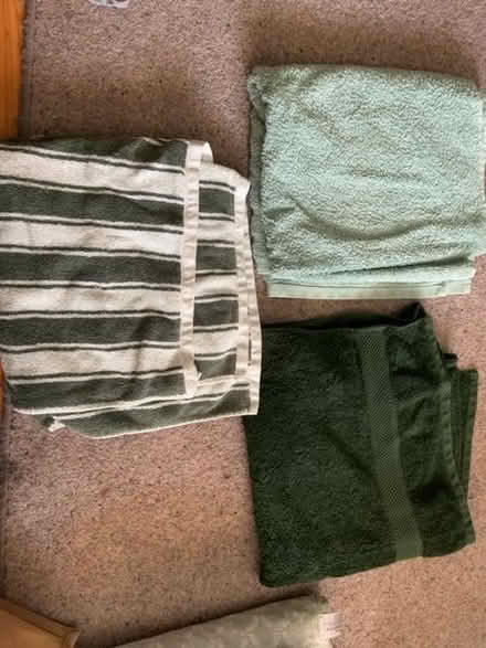 Photo of free Green bath towels (Torbrex FK7) #1