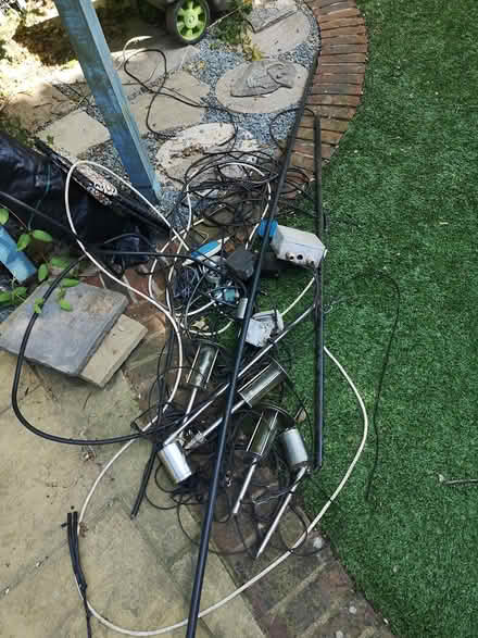 Photo of free Mains Garden lights and cables (Guildford GU4) #1