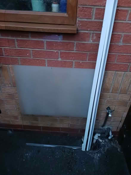 Photo of free Shower screen (Morley DE21) #1