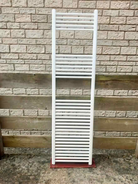 Photo of free Four good radiators (Bussage GL6) #2