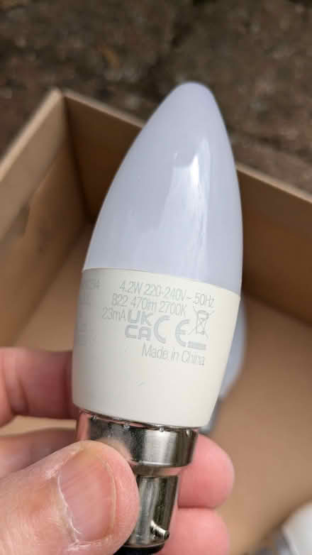 Photo of free B22 LED candle bulbs (2700K) (Dean Court OX2) #1