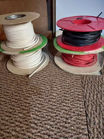 Photo of free Assorted electrical cables (Crosspool S10) #1