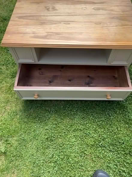 Photo of free Pine TV table (Hanwell Fields OX16) #2