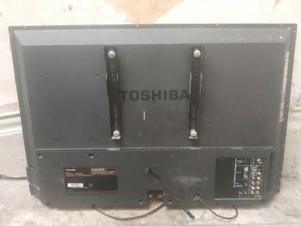 Photo of free Toshiba tv for parts (Putney SW15) #2