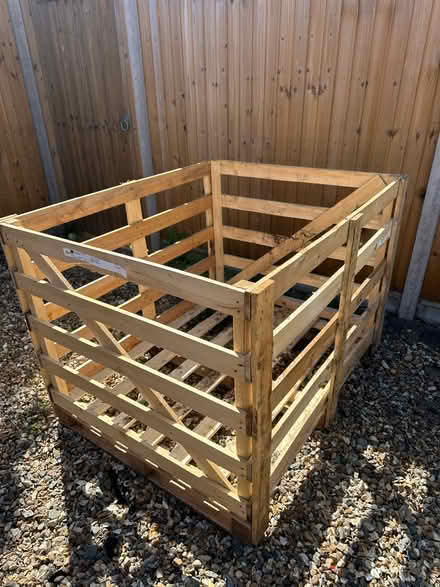 Photo of free Wooden pallet (IP32) #1