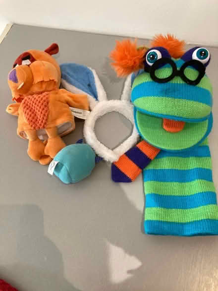 Photo of free Hand Puppets (Dickens heath B90) #2