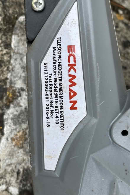 Photo of free ECKMAN Telescopic hedge trimmer (Near Evercreech BA4) #2