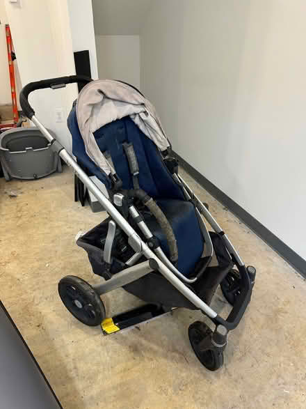 Photo of free Uppbaby Vista Stroller (Bloomingdale) #2