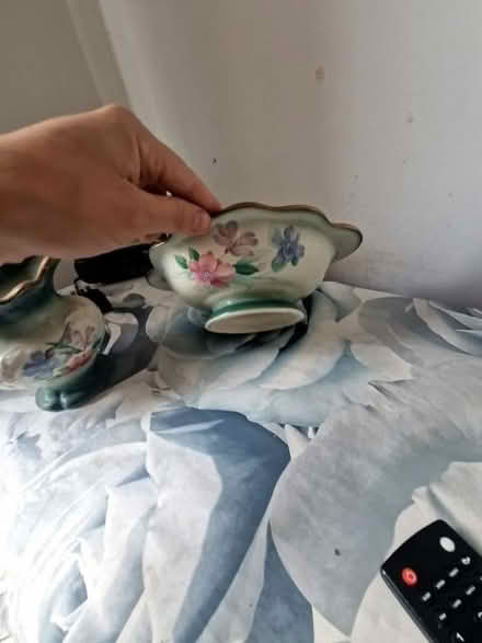 Photo of free Matching ceramic ( I think ) decor (Stockport SK3) #2