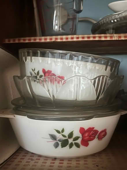 Photo of free Casserole dishes (Chessington KT9) #1