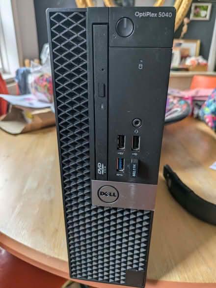 Photo of free Dell tower (Brixton Hill SW2) #2