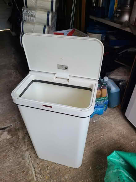 Photo of free Rubbish bin (auto open malfunction) (Earley RG6) #2