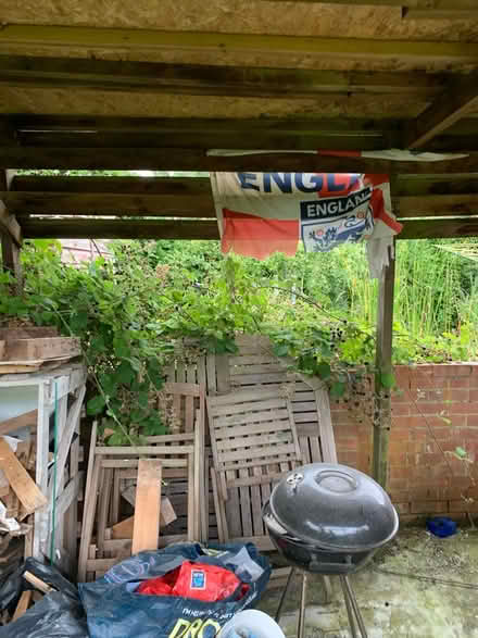 Photo of free Garden table and chairs (Cumnor OX2) #1