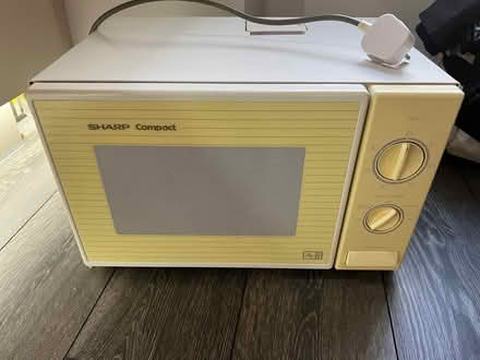Photo of free Microwave (W1K) #1