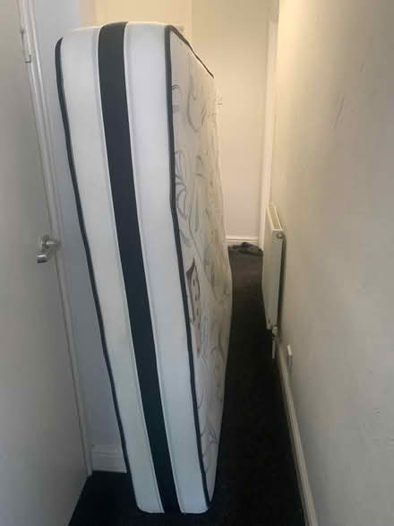 Photo of free King sized mattress (Nether Edge S7) #4