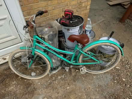 Photo of free Girls bike (Wickford SS12) #1
