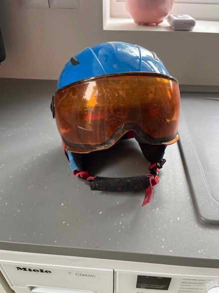 Photo of free Xxs ski / bmx helmet with visor (Tring HP23)